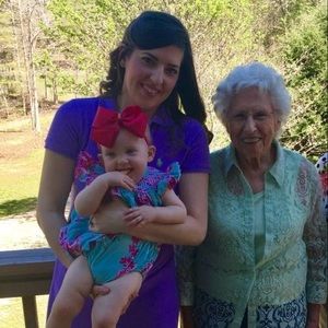 Meet your Posher, Adrienne